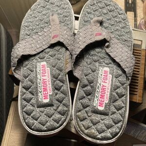 Sketchers sport women’s EZ  flex beach weave flat sandal i